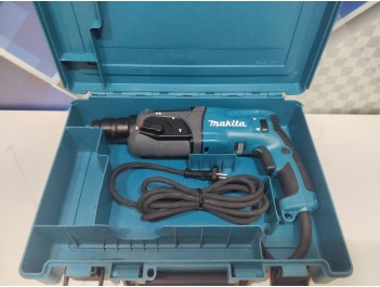 Перфоратор Makita HR 2470 
