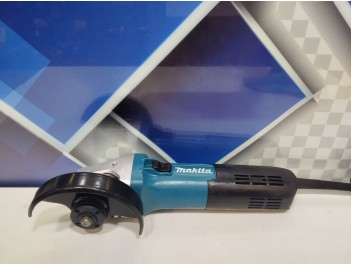 Шлифмашина угловая Makita GA 5090