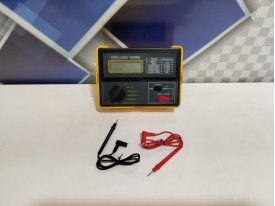 Мегаомметр