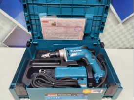 Шуруповерт Makita FS 4300 JX2