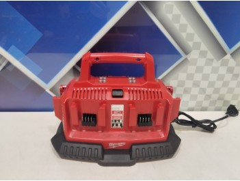 Зарядное устройство M18 Six Pack от Milwaukee 