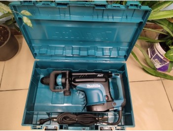 Молоток отбойный Makita HM 1213 C