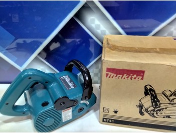 Щеточная шлифмашина Makita 9741