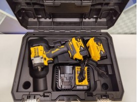 Гайковерт ударный DeWalt DCF 922