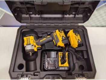 Гайковерт ударный DeWalt DCF 922
