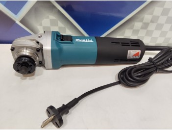 Угловая шлифмашина Makita 9565 CVR