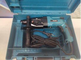 Перфоратор Makita HR 2450 