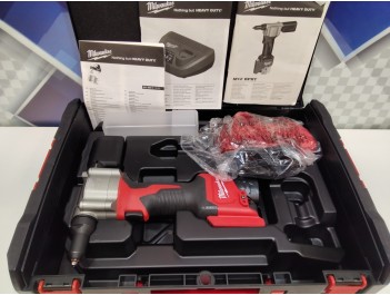 Заклепочник MILWAUKEE M12 BPRT
