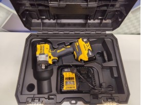 Гайковерт ударный DeWalt DCF 922