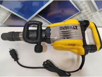 Отбойный молоток DeWalt D25902-QS