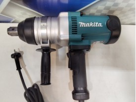 Гайковерт  Makita TW 1000  (б/у)