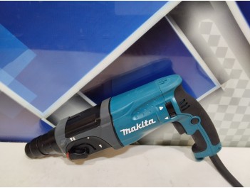 Перфоратор Makita HR 2470