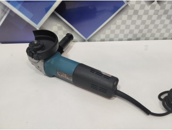 Угловая шлифмашина Makita 9565 CVR