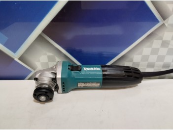Шлифмашина угловая Makita GA 5030 