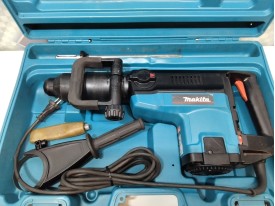 Перфоратор  Makita HR 5001 C 