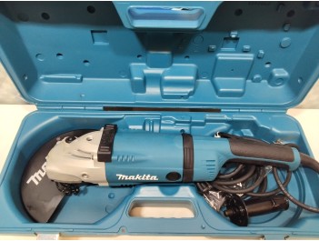 Угловая шлифмашина Makita GA 9040 SF (б/у)