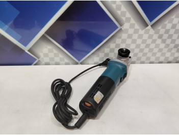 Угловая шлифмашина Makita 9562 CVH  (б/у)