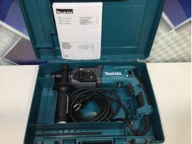 Перфоратор Makita HR 2470 