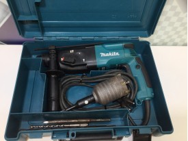 Перфоратор Makita HR 2450 