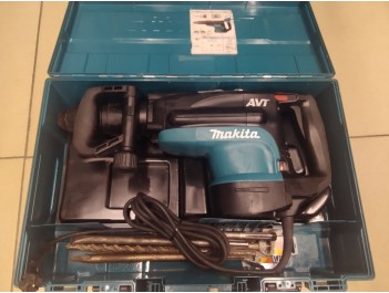 Перфоратор Makita HR 5210 C  (б/у)