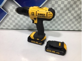 Шуруповерт Dewalt DCD 776