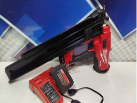 Нейлер бесщеточный Milwaukee M18 2744-20 (б/у)