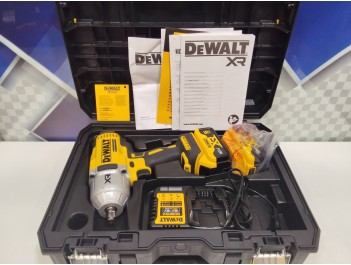 Гайковерт ударный DeWalt DCF 900