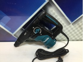 Перфоратор Makita HR 3011 FС