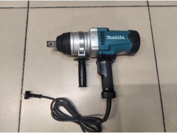 Гайковерт  Makita TW 1000  (б/у)