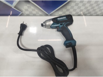 Ударный шуруповерт Makita TD 0101  (б/у)