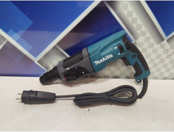 Перфоратор Makita HR 2470  (б/у)