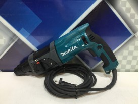 Перфоратор Makita HR 2470 