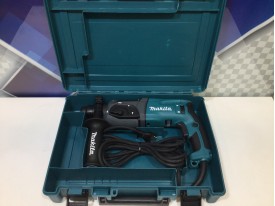 Перфоратор Makita HR 2470 