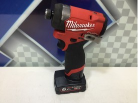 Винтоверт импульсный Milwaukee M12 FID2