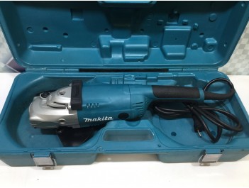 Шлифмашина угловая Makita GA 9020