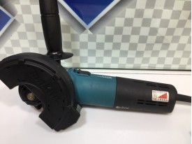 Угловая шлифмашина Makita 9565 CVR