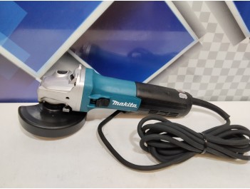 Шлифмашина угловая Makita GA 5090