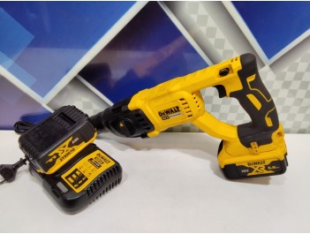 Перфоратор аккумуляторный DeWalt DCH 133