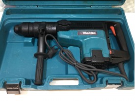 Перфоратор  Makita HR 5001 C 