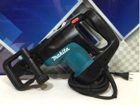 Перфоратор Makita HR 4001 C 