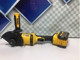 Шлифмашина угловая аккумуляторная Dewalt DCG 418 N