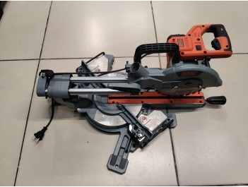 Пила торцовочная Black Decker BES 700 (б/у)