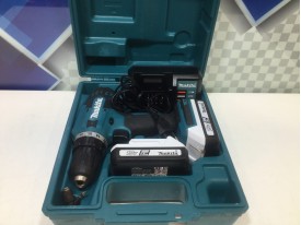 Шуруповерт Makita DF 488 D