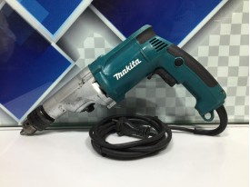 Дрель ударная  Makita HP 2051