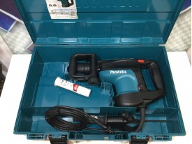 Перфоратор Makita HR 4001 C 