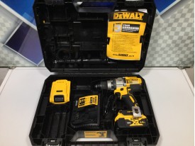 Шуруповерт DeWALT DCD 991 