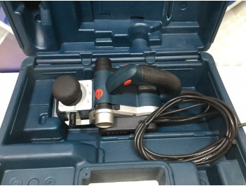 Рубанок  Bosch GHO 40-82 C 