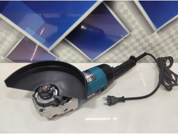 Угловая шлифмашина MAKITA 9069  (б/у)