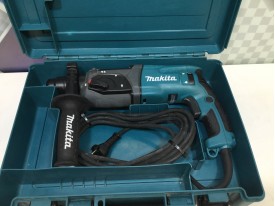 Перфоратор Makita HR 2470 