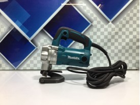 Ножницы листовые по металлу  Makita JS 3201 